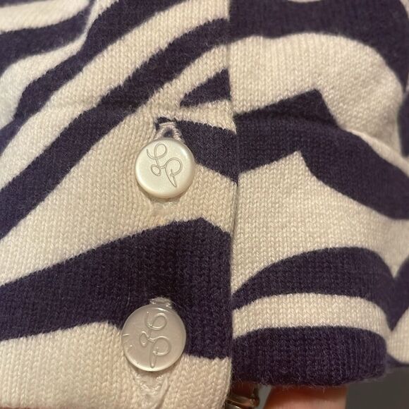Lilly Pulitzer- Dark Blue & White Swirl Pattern Button Down Cardigan- Size M/L - Picture 4 of 8